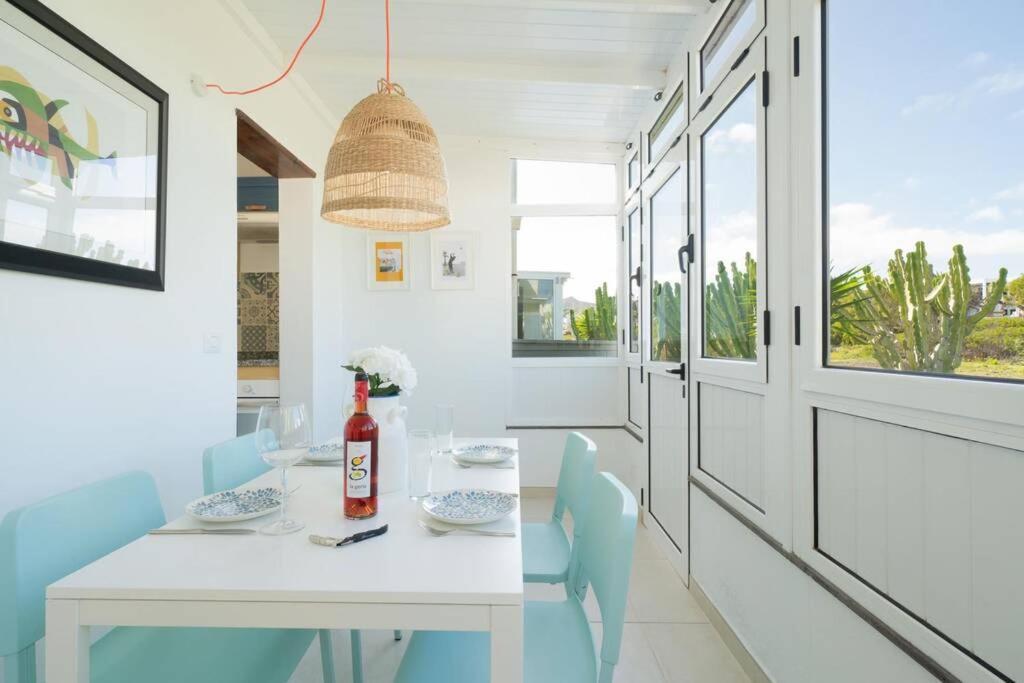 Luxurious Bungalow A2 In A Quiet Complex With Pool 100M From The Sea Charco del Palo Dış mekan fotoğraf
