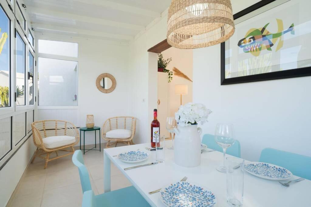 Luxurious Bungalow A2 In A Quiet Complex With Pool 100M From The Sea Charco del Palo Dış mekan fotoğraf