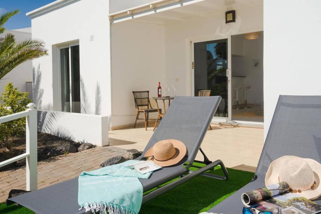 Luxurious Bungalow A2 In A Quiet Complex With Pool 100M From The Sea Charco del Palo Dış mekan fotoğraf